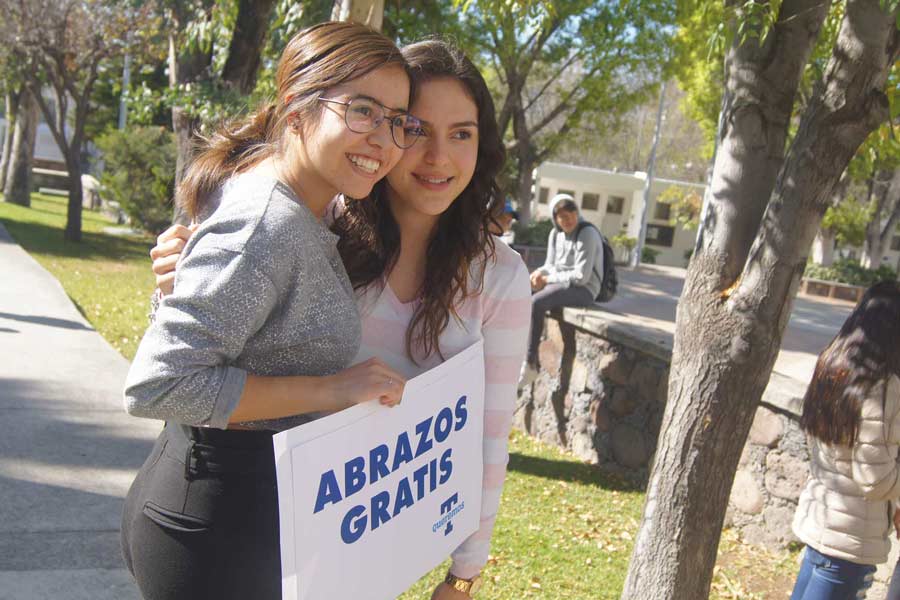 Día del Abrazo.