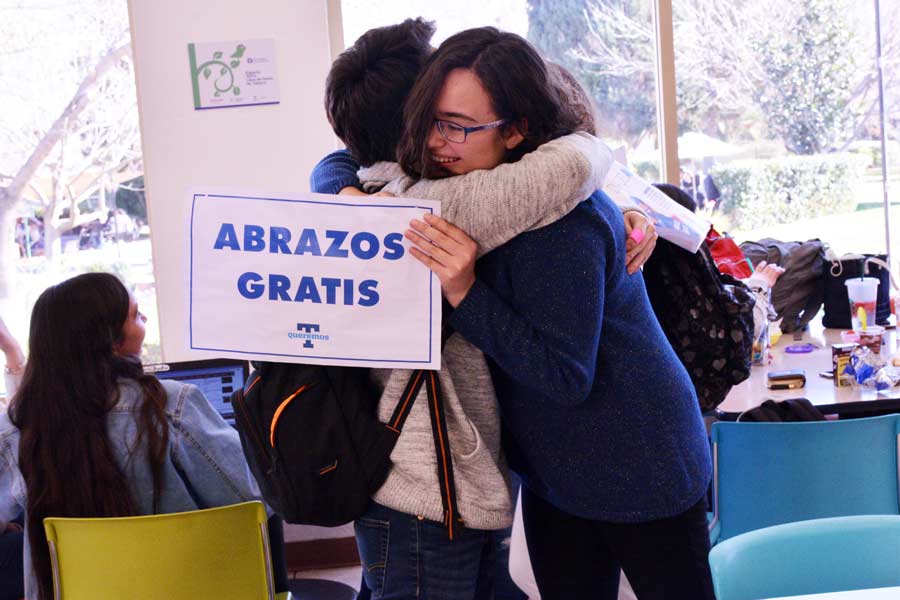 Día del Abrazo.