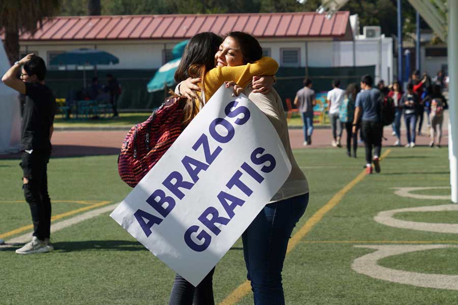 Día del Abrazo.