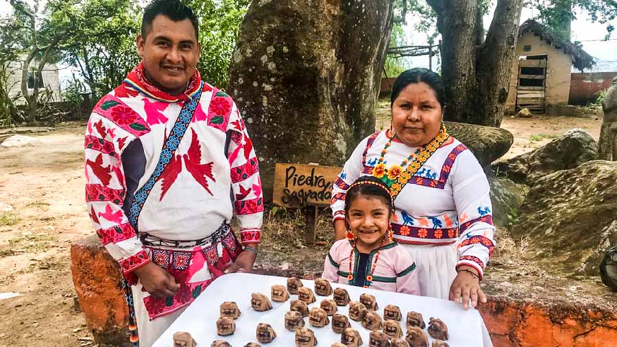 Familia huichol