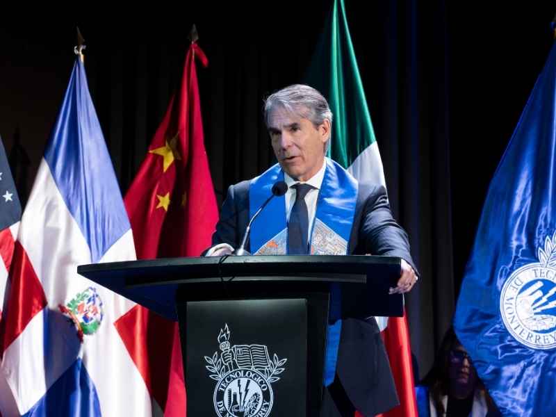 Dr. Guillermo Torre, rector de TecSalud.