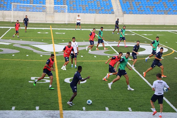 Entrenamiento Rayados