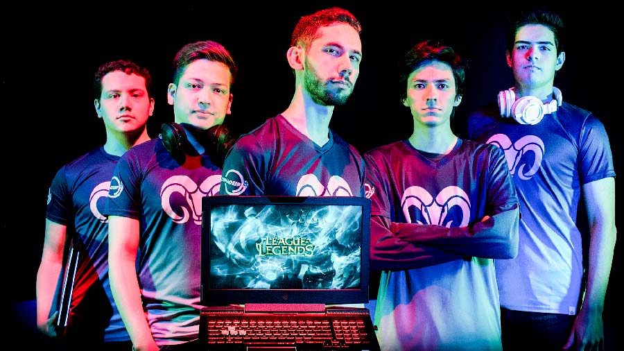 Equipo Absolut, campeones de 2019 Borregos Esports Cup