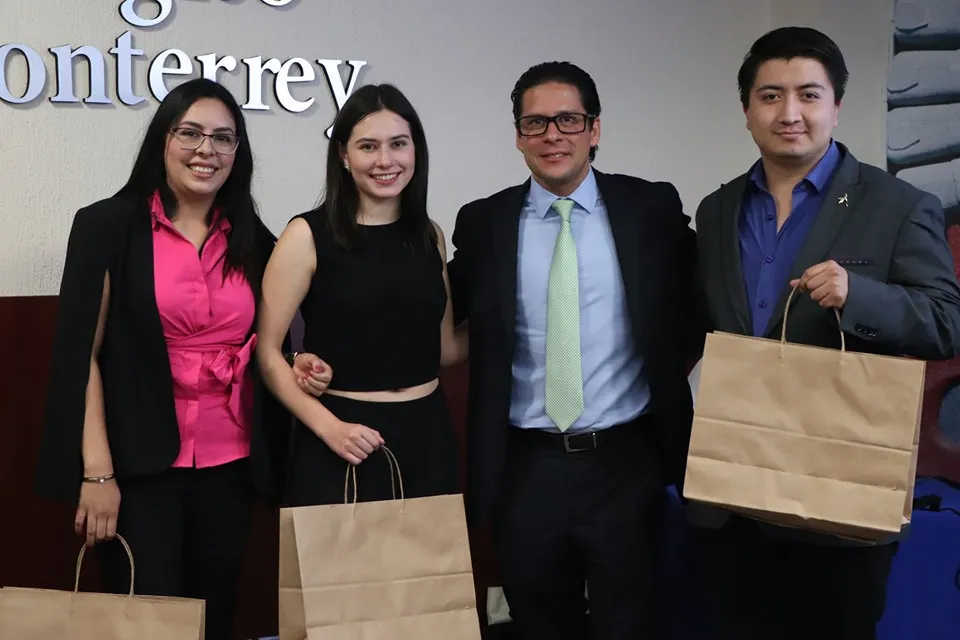 Alumnos del Tecnológico de Monterrey campus Toluca obtuvieron el 1er, 2do y 3er lugar en un Concurso Universitario de campañas digitales organizado por Ferring Pharmaceuticals®, para dar a conocer programa que busca preservar fertilidad en mujeres.
