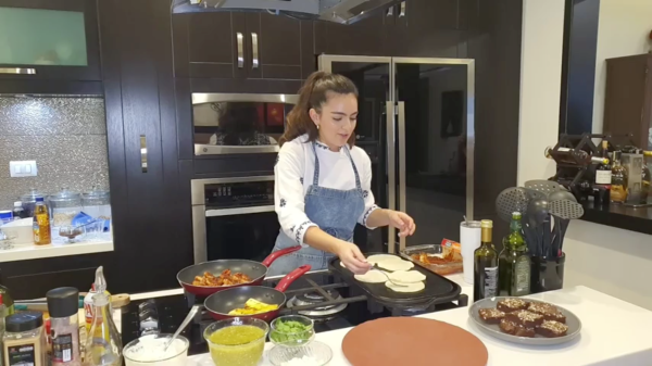  Chef Cristy Ponce de “Dulce Romero Panadería”. 