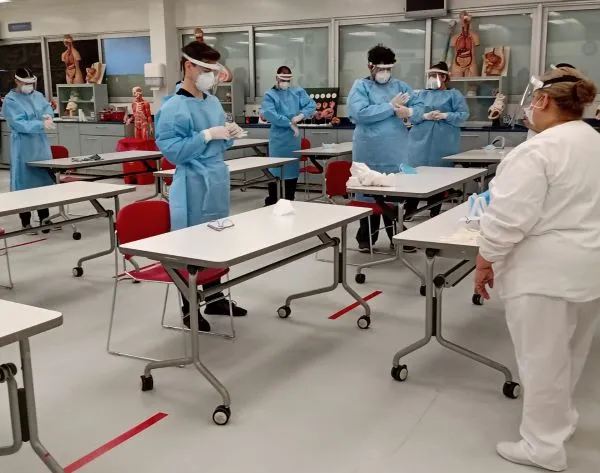 Estudiantes de Ciencias Clínicas