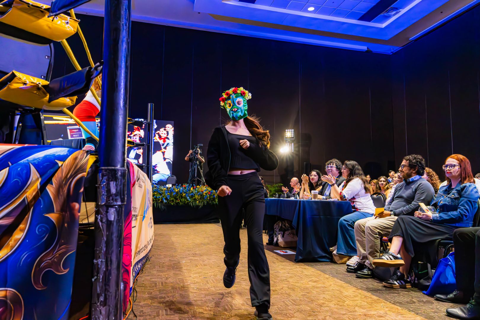 Magaly Cárdenas en la final de Lucha Libro 2025 Preparatoria