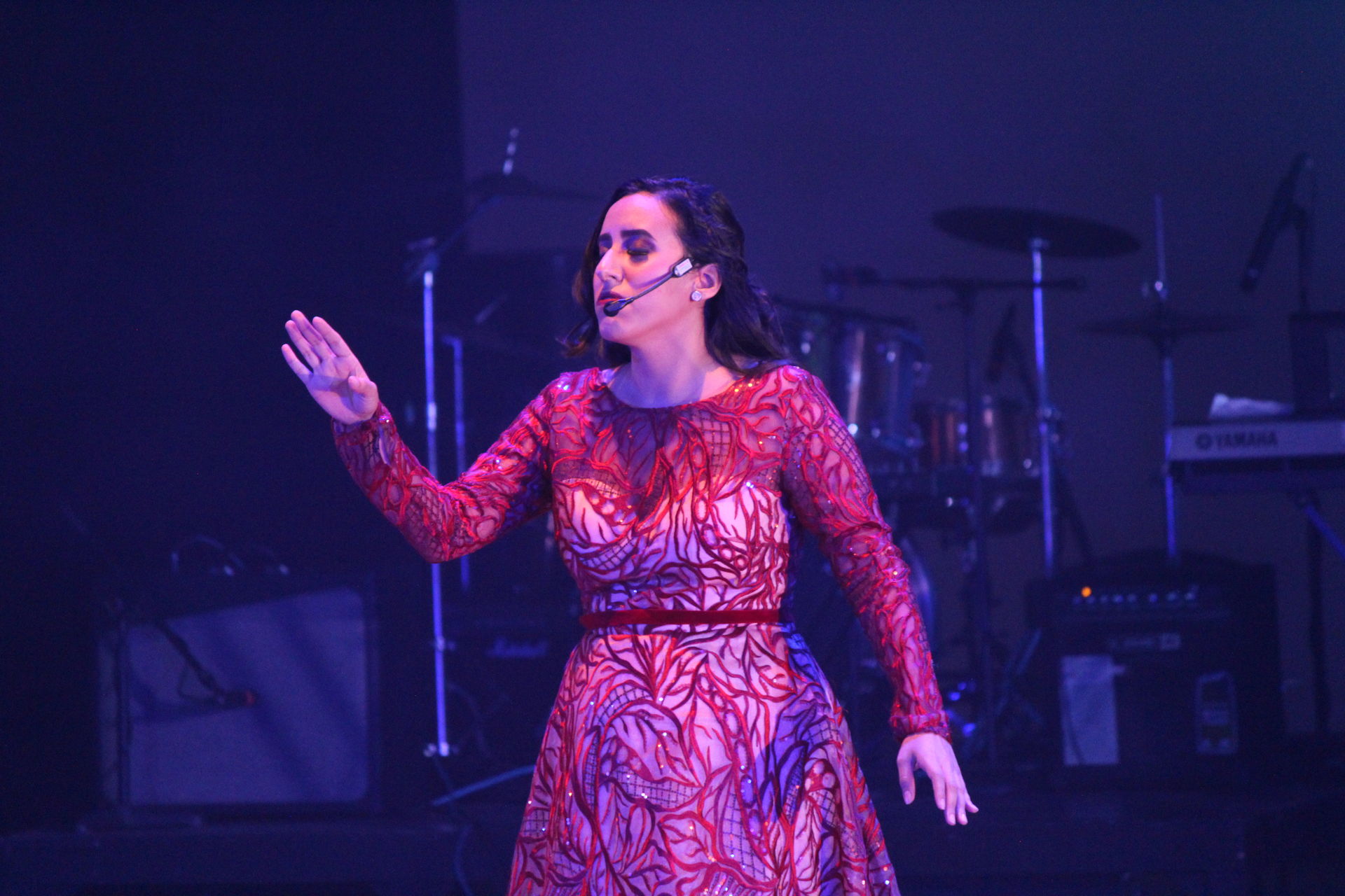 Luisa Pérez cantando ópera