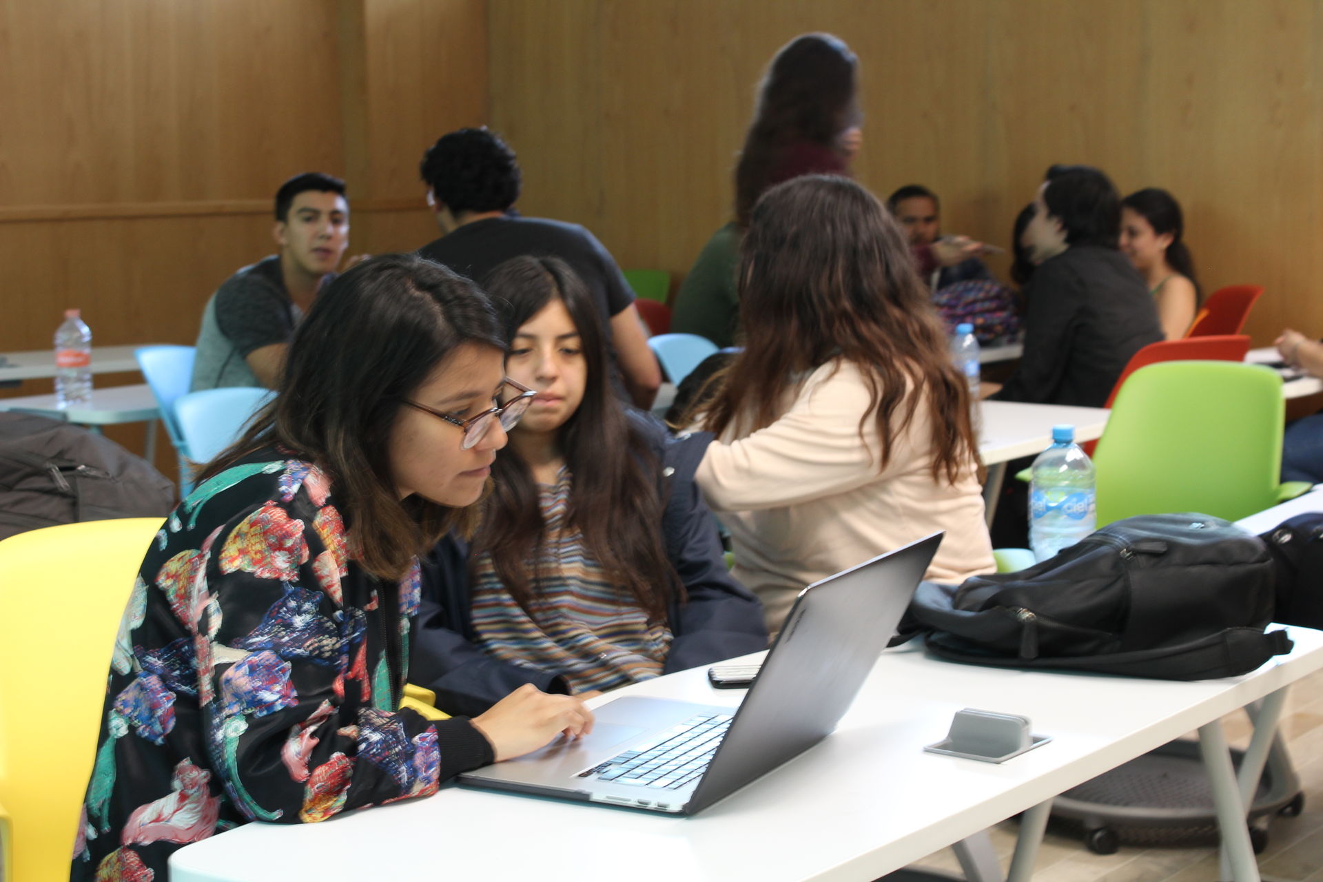 En el aula se planea cortometraje, pero se realizará fuera del campus.