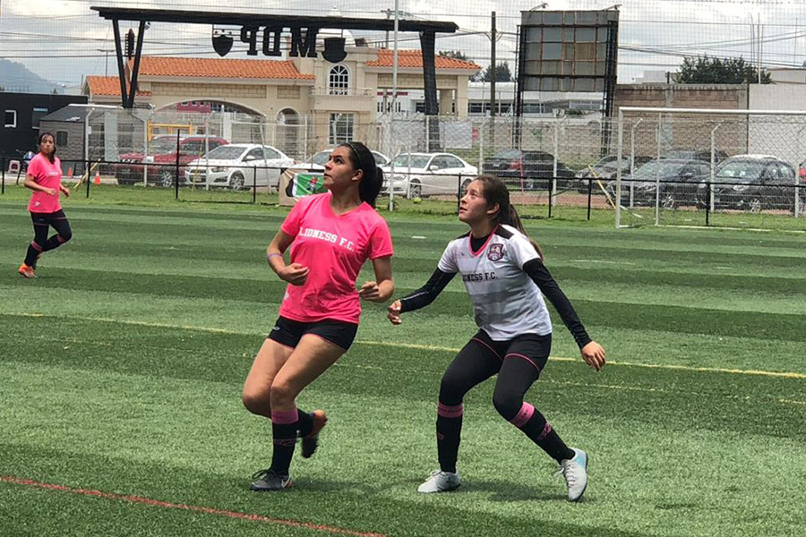 Tere Hernández obtubo el Premio Mexiquense a la Excelencia Empresarial 2017 y detalla el camino de Lioness FC al éxito