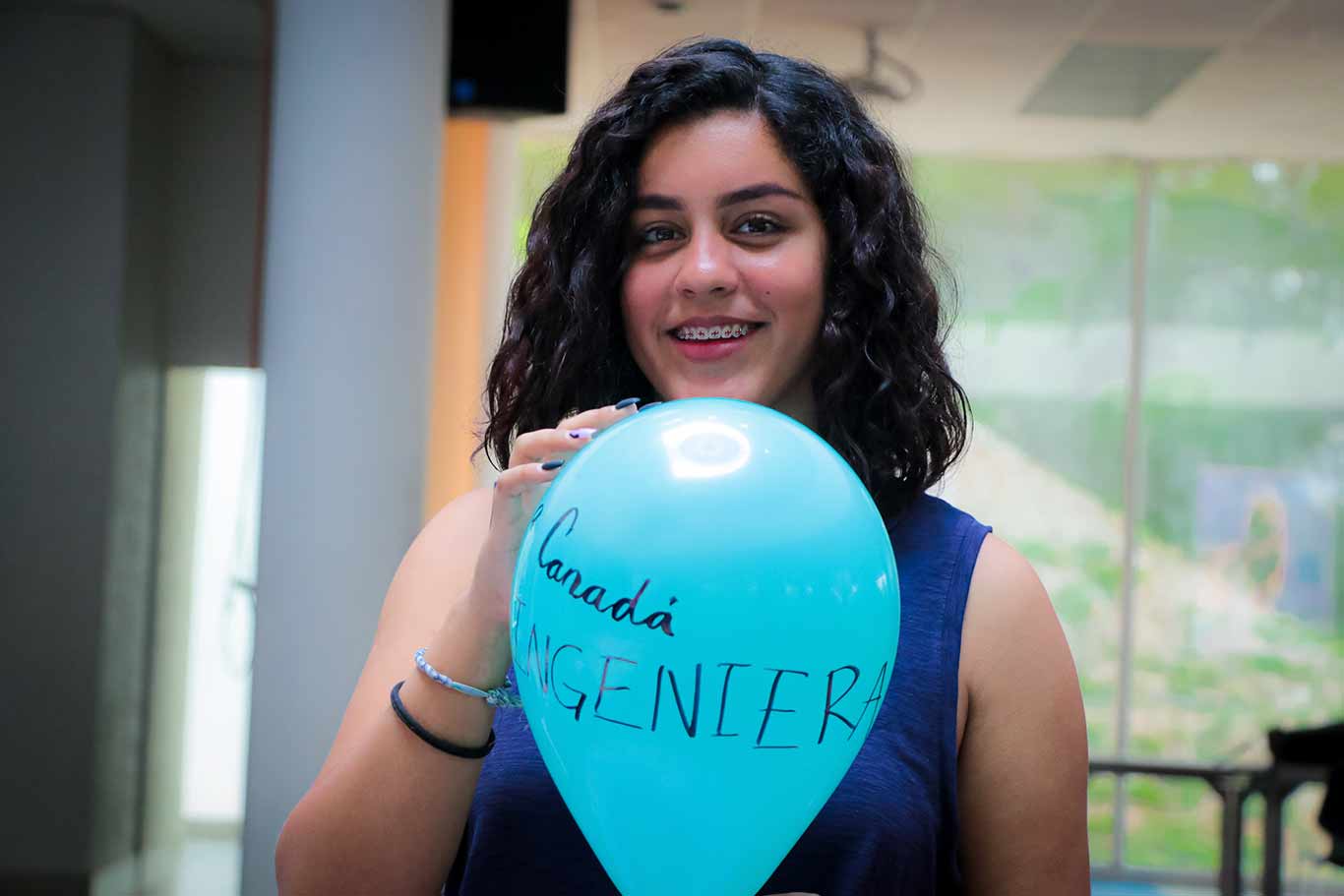 MIC es un grupo de mujeres en áreas STEM que apoyan a jóvenes ingenieras