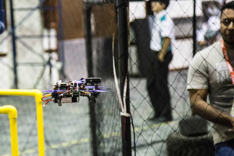 Concurso de drones en campus Monterrey.