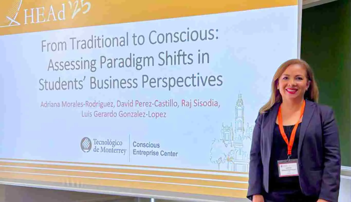 Profesora Tec en congreso internacional de innovación educativa