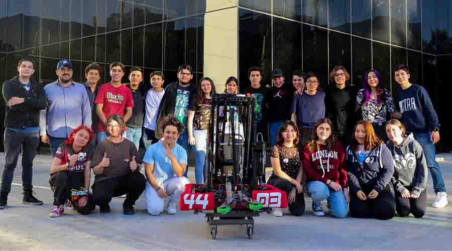 El equipo de Roult previo a su participación en Regional Laguna