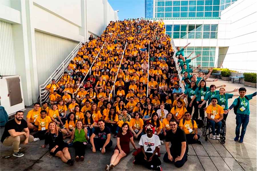 Alumna Tec, líder de voluntarios en evento internacional de ciencias