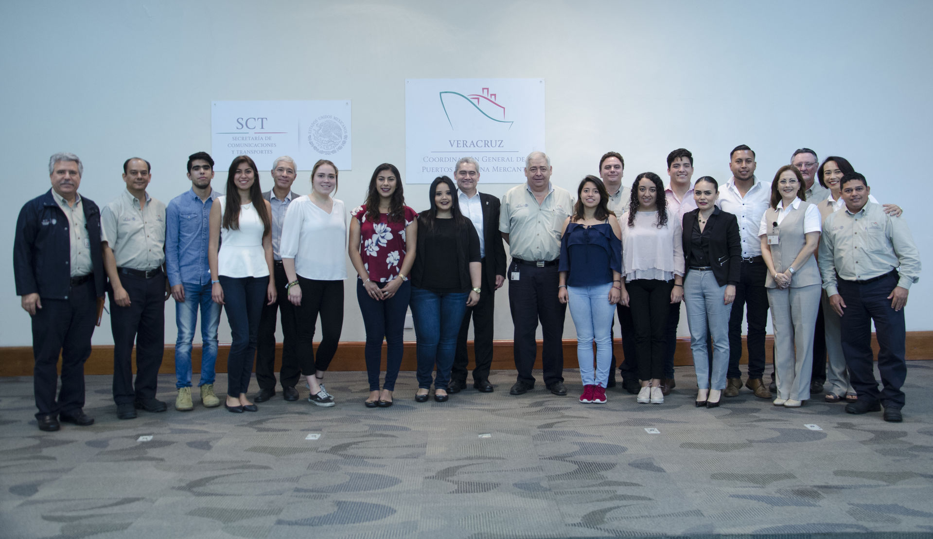 Durante este #Semestrei, de la Concentración en Logística Internacional Portuaria, Tania, Fernanda, Alonso, Samuel, Fernando, Ana Paula, Amayrani, Basni y Melissa, trabajarán en proyectos que impactarán en la ampliación del Puerto de Veracruz.