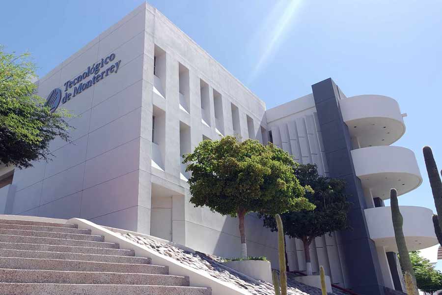 Tec de Monterrey.