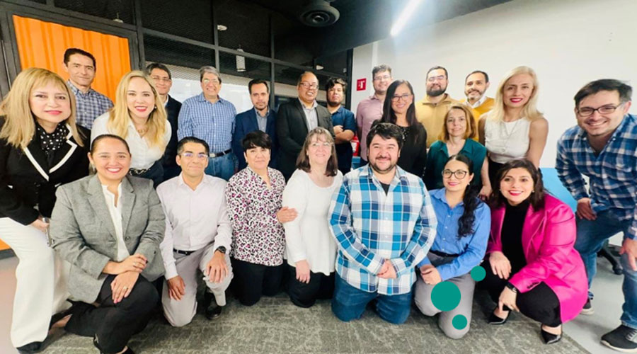 Miguel Rocha, profesor del Tec campus Quer&eacute;taro, lider&oacute; el proyecto &ldquo;Tec Factory Park&rdquo;, uno de los ganadores de oro de los QS Reimagine Education Awards 2025.