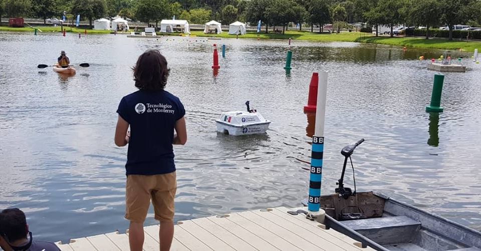 Los alumnos sobresalieron en la competencia de RoboBoat.