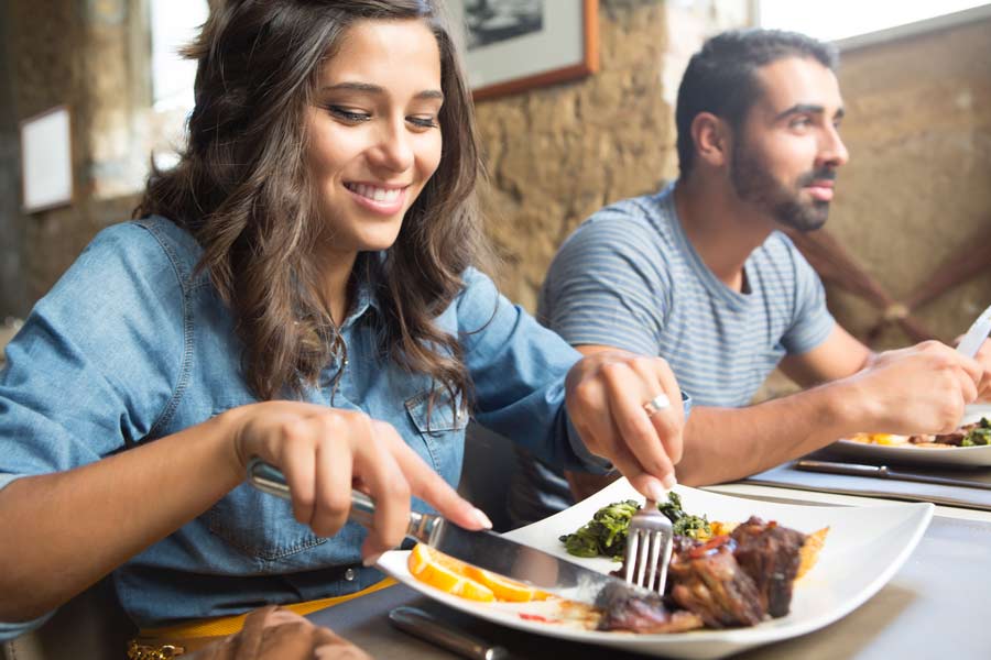 Come las porciones que te recomiende un especialista en nutrición.