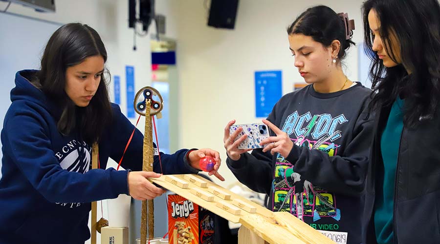 Estudiante de PrepaTec Laguna crean Goldberg machine