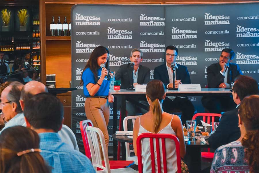 Ana Robles, trayectoria como EXATEC de beca del 100% en el Tec