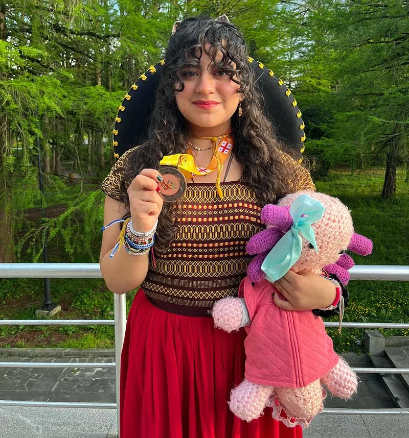 Andrea Cascante, estudiante de la PrepaTec Cuernavaca, logró la medalla de bronce como parte de la delegación mexicana en la Olimpiada Europea Femenil de Matemáticas EGMO en Georgia, en la ciudad de Kutaisi en Europa.