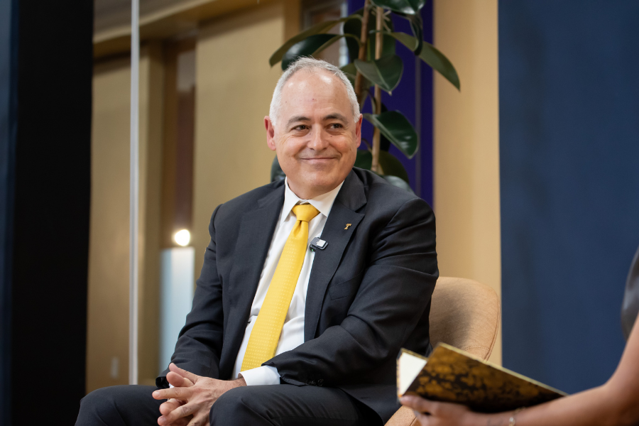 &Aacute;ngel Cabrera en entrevista con CONECTA