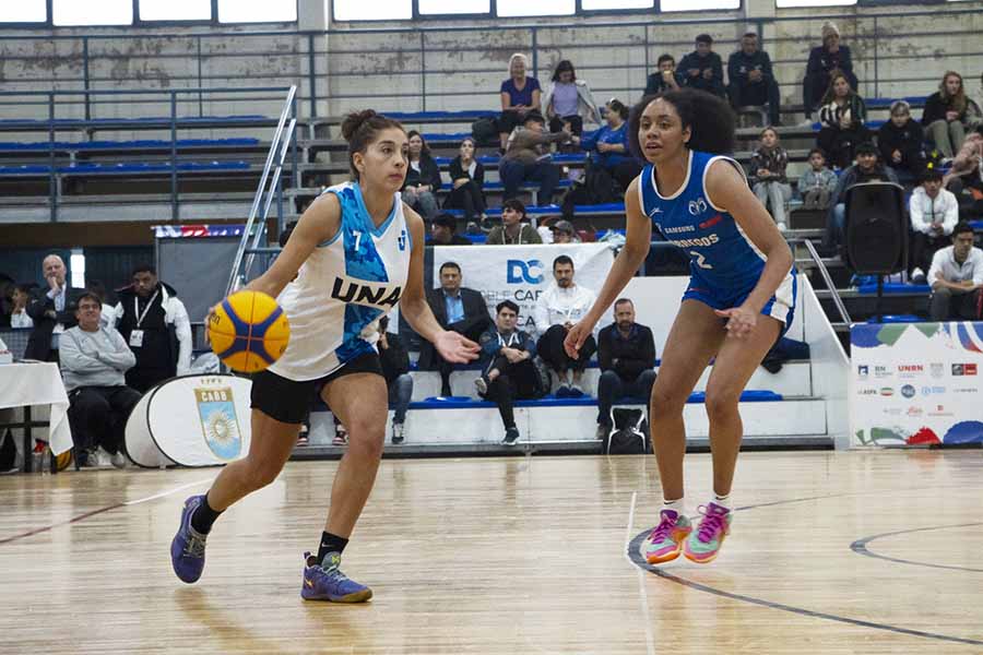 Anisa Jeffries, jugadora de Borregos Femenil de basquetbol. 