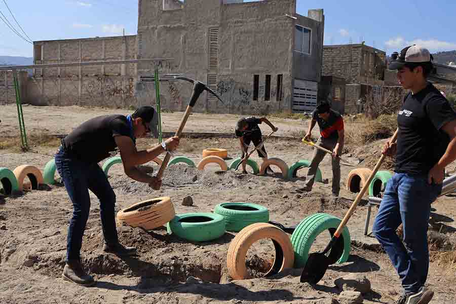 grupo estudiantil B Eco, renuevan parque urbano en zapopan, labor social. 