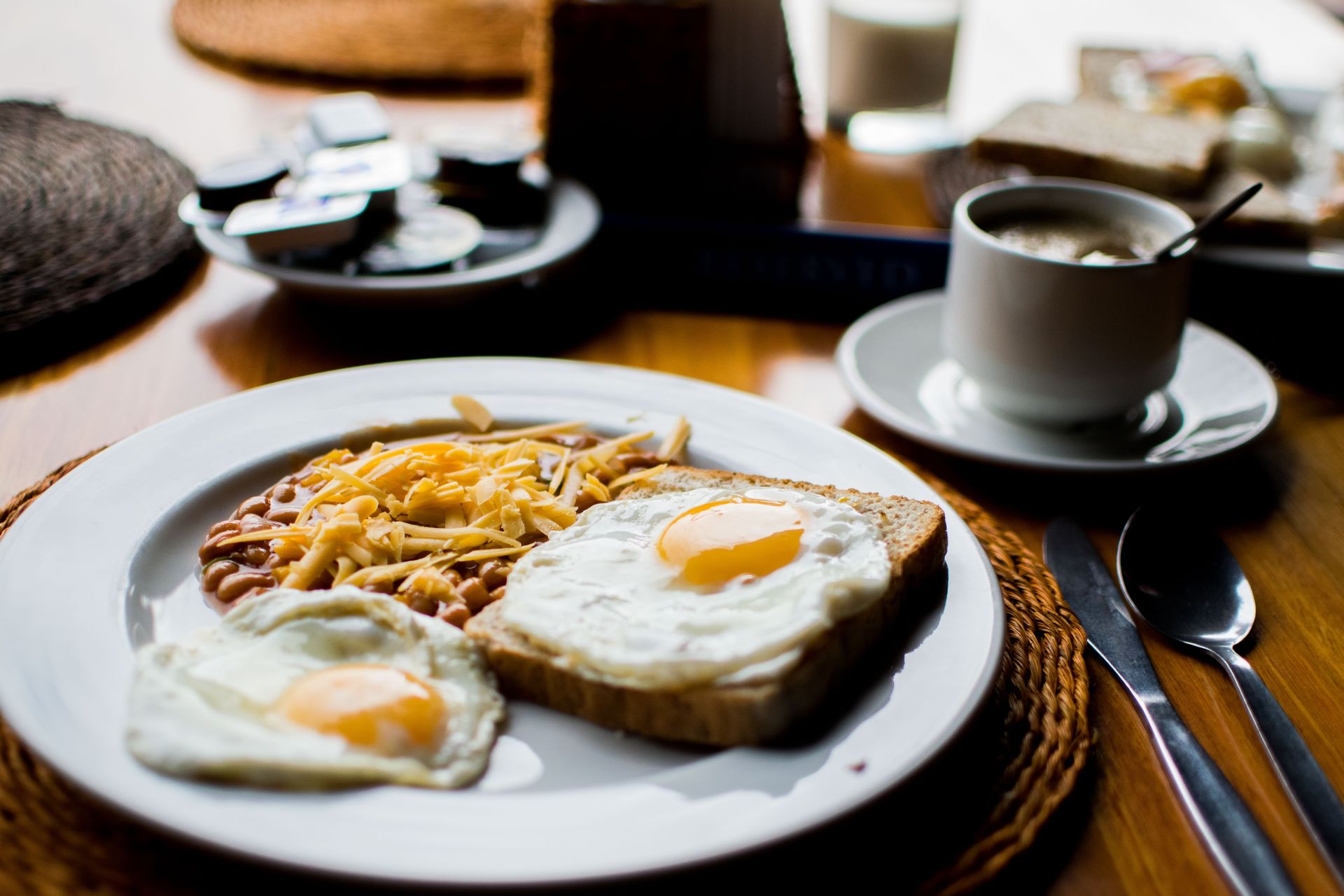 Desayuno en una mesa