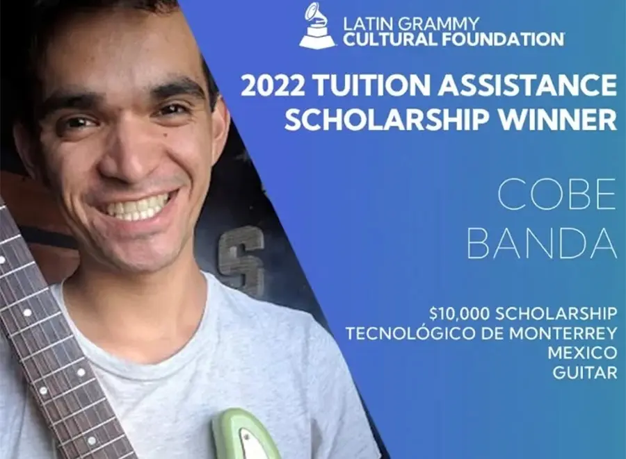 cobe en una imagen promocionando la beca del grammy latin