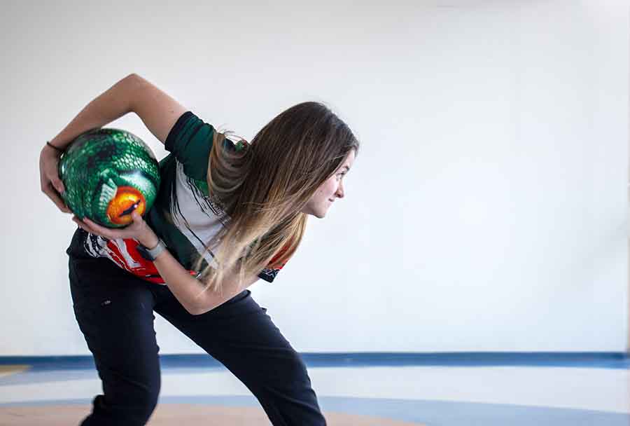 Boliche femenil juvenil, deporte en el que destaca internacionalmente Sophie McNally, de PrepaTec Santa Anita. 