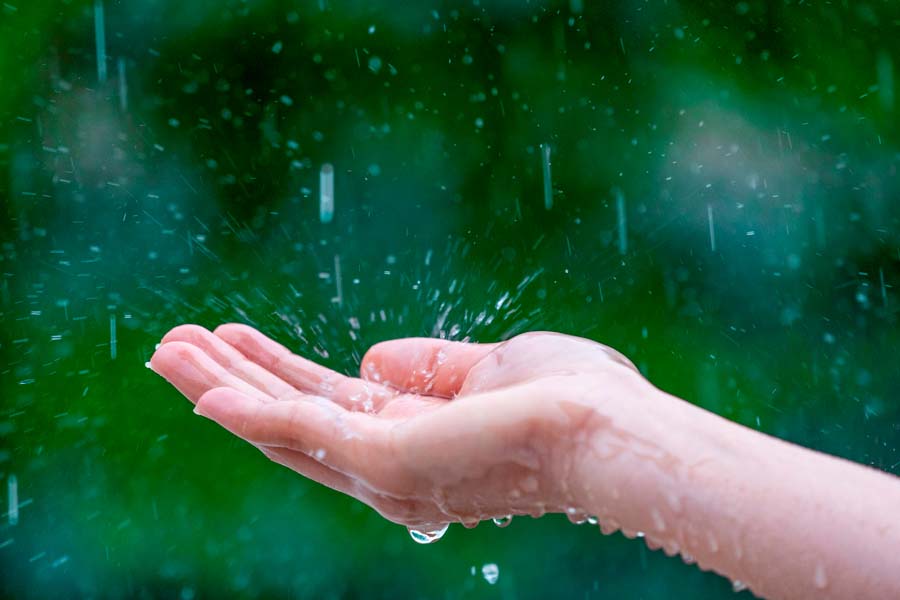 bombardeo de nubes para producir lluvia