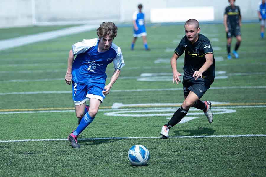 Jugador de Borregos Monterrey de PrepaTec de fútbol soccer varonil en final de CONADEIP. 