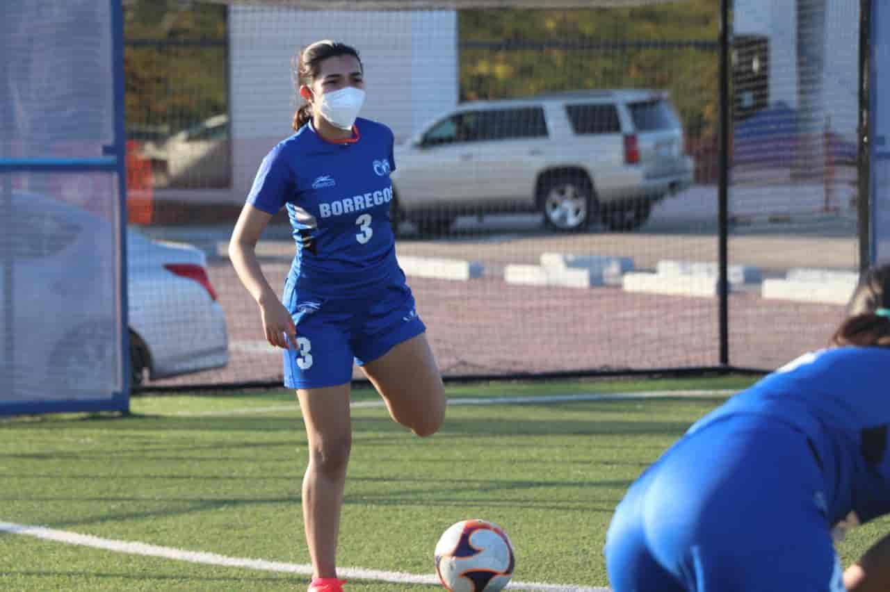 Jessica Zapata, integrante del equipo representativo de fútbol, Borregos Tampico.