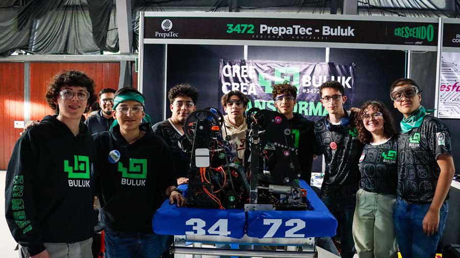 Buluk, equipo de PrepaTec Estado de México ganador en el regional de Monterrey, rumbo al mundial de FIRST en Houston