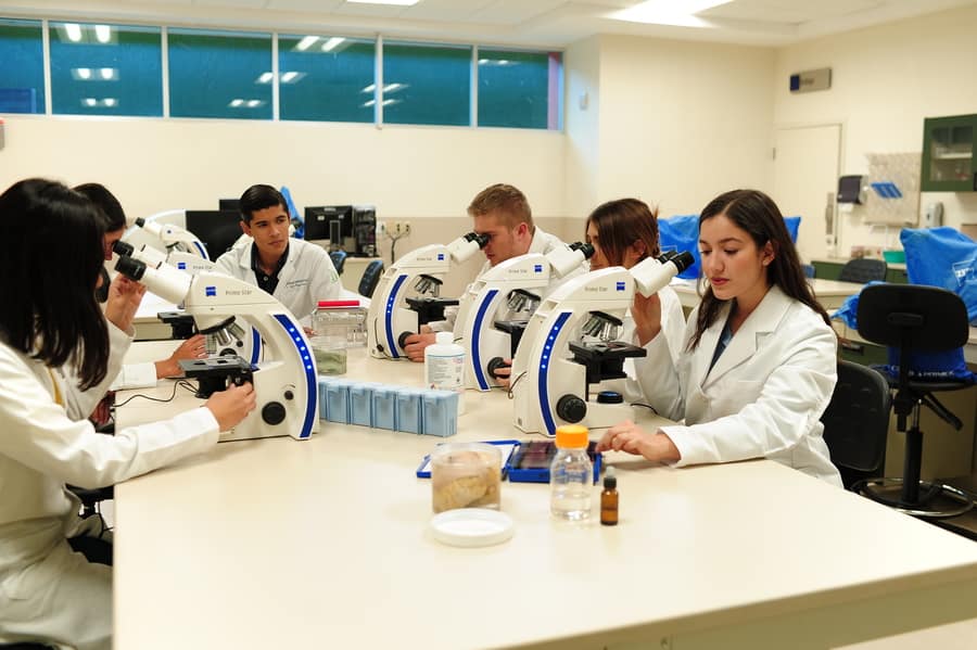 Carrera de Medicina del Tec Guadalajara es acreditada internacionalmente