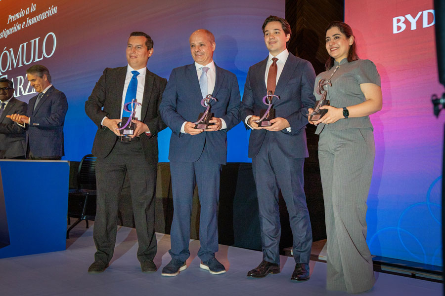 Premio Rómulo Garza