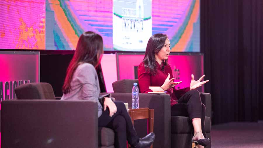 Durante la charla, Fernandez y Bernal señalaron la importancia de crear políticas públicas para proteger y desarrollar la infancia de LATAM 