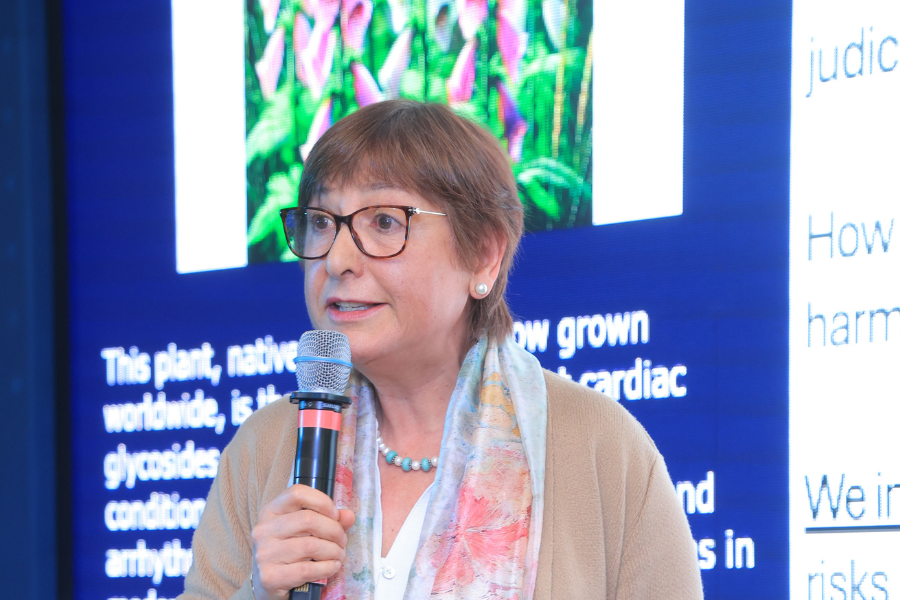 Claudia Uribe Salazar present&oacute; Digitalis, su iniciativa para analizar los impactos, riesgos y dilemas &eacute;ticos de la tecnolog&iacute;a y la inteligencia artificial.