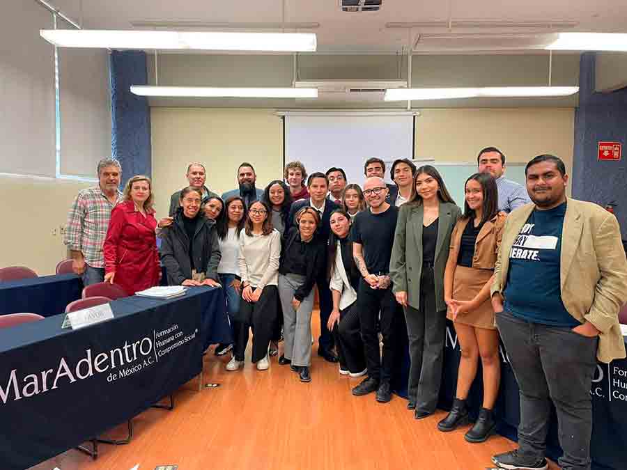 Concurso debate mar adentro, en el que triunfó la PrepaTec Guadalajara. 