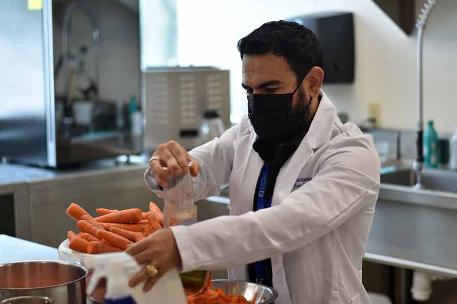 Daniel Jacobo, investigador de Tec Guadalajara, premiado por la Academia Mexicana de Ciencias.