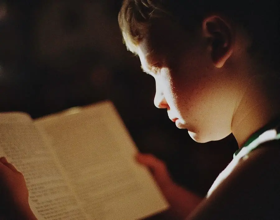 La educación abre la oportunidad de superarnos y lograr metas mas altas.