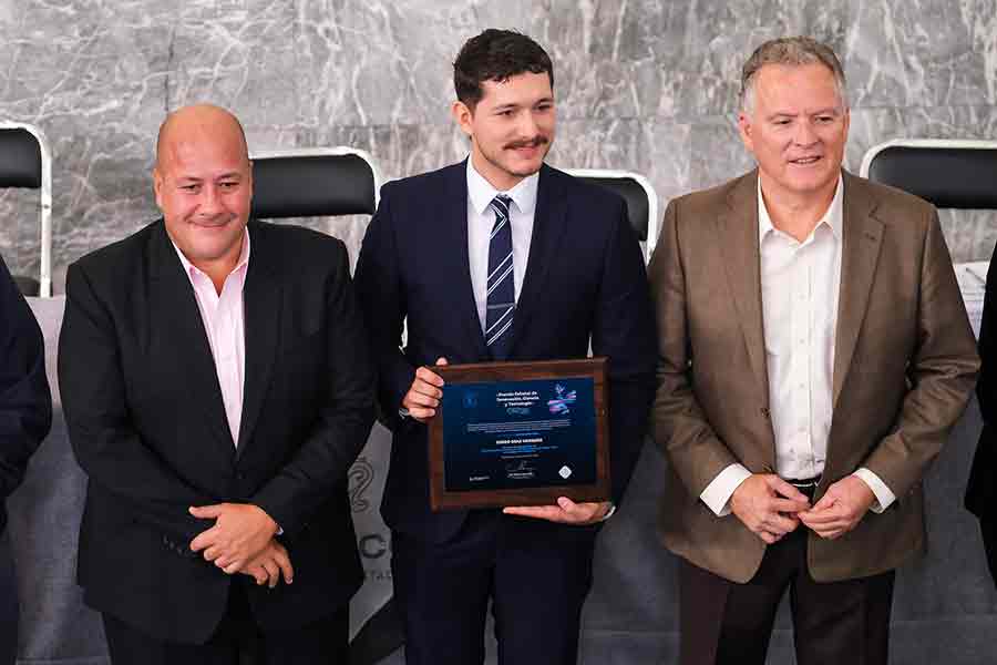 Estudiante del Tec Guadalajara obtiene Premio Jalisco de Ciencia y Tecnología 2022.