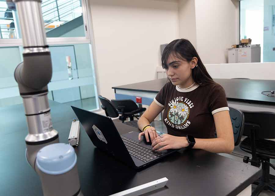 Dispositivo para distrofia muscular creado por alumna del Tec Guadalajara.