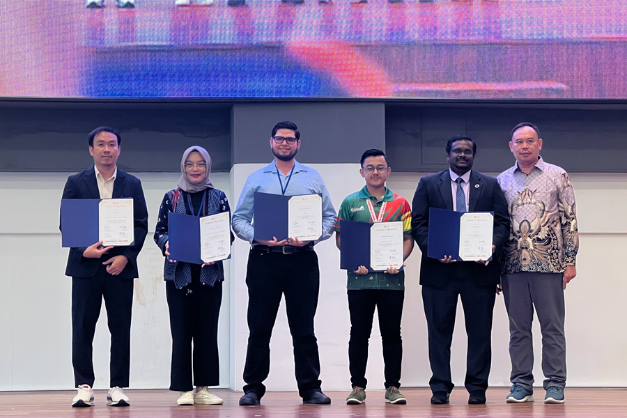 Alumnas PrepaTec Navojoa obtienen oro en mundial de ciencias en Malasia.