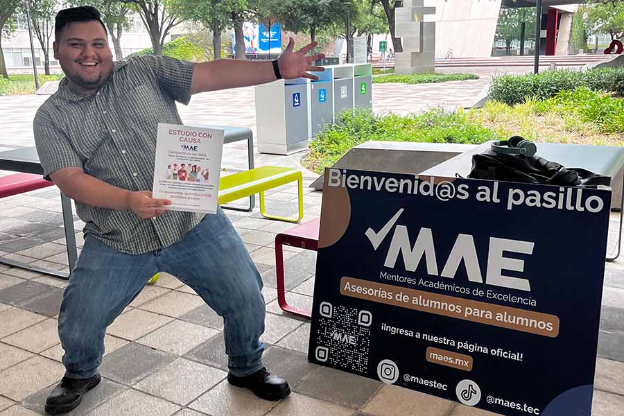 Eduardo Melendres, estudiante del campus Monterrey, como Mentor Académico Estudiantil.