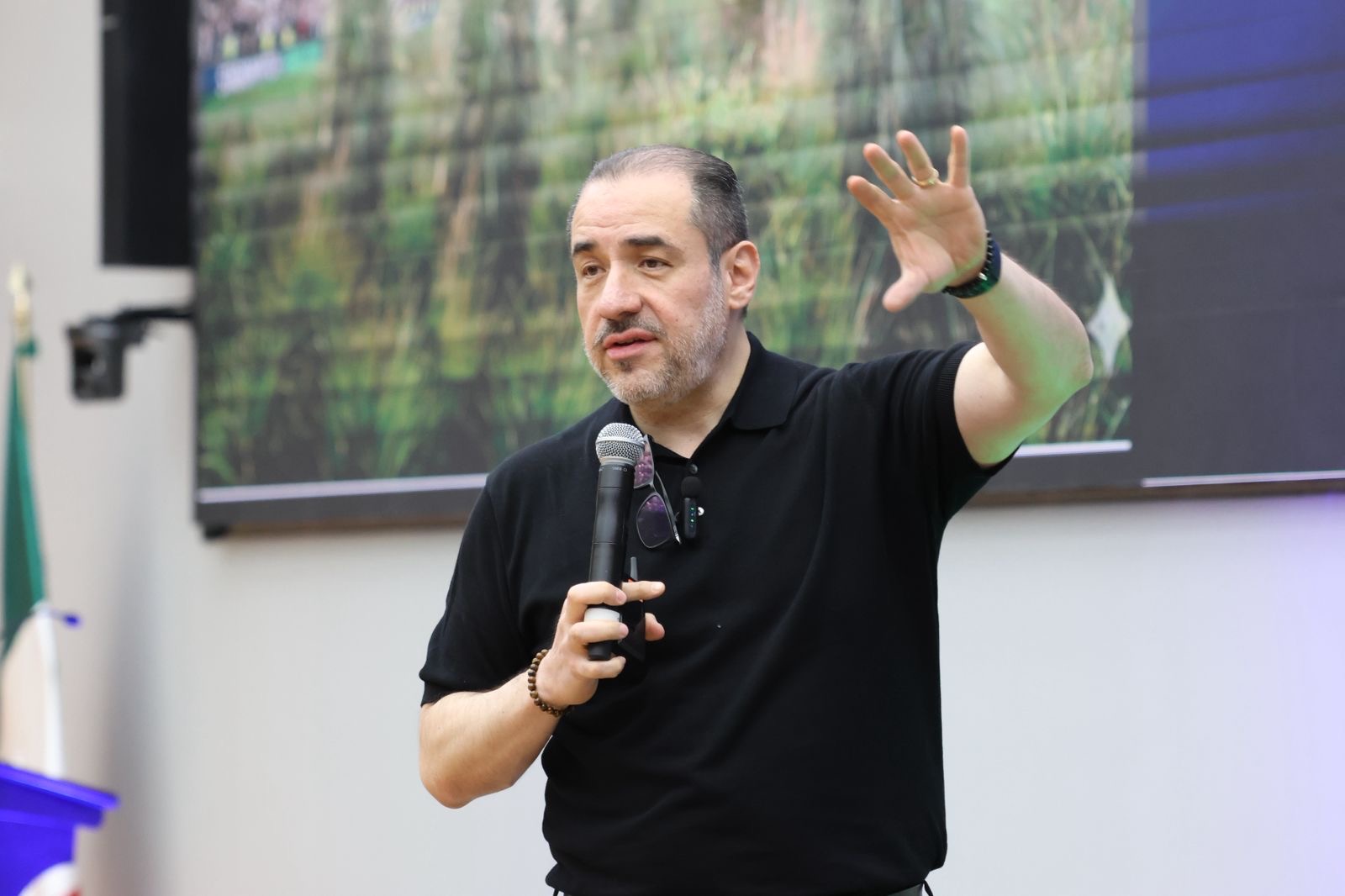 Efra&iacute;n Mendicuti en incMTY en el Tec de Monterrey, Campus MTY