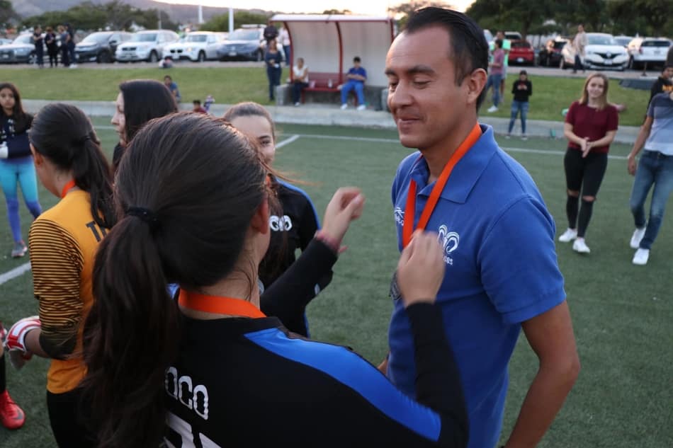 Entrenamiento integral mediante el futbol en PrepaTec Santa Anita con el coach José Manuel Sánchez